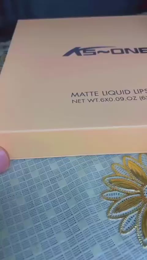 cosmetics
lipgloss
lipsticks
beauty cosmetics